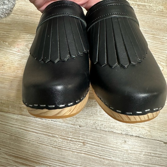 NWOB Sandgrens Venice Fringed Heeled Clog Mule Black Leather Scandi 6-6.5 - Picture 12 of 15